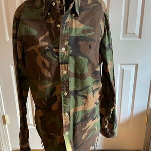 Ralph Lauren camo pattern button down shirt. Men’s size medium.